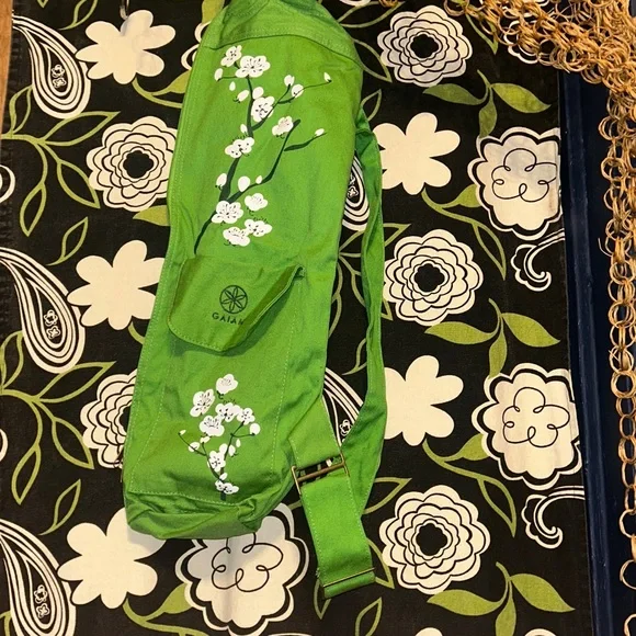 GAIAM Green Floral Yoga Mat Sling Bag Only - Picture 11 of 11
